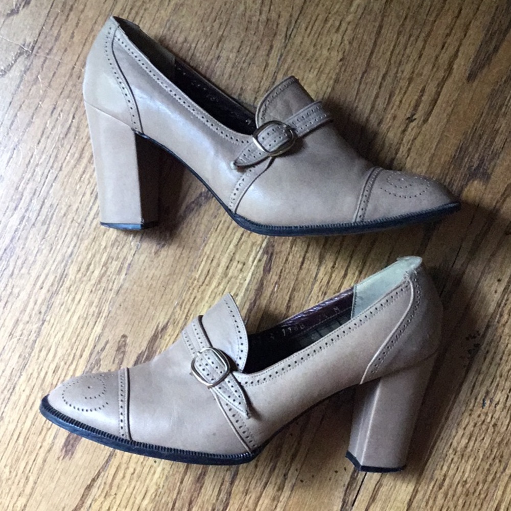 VINTAGE WOMENS CAUSAL SHOES* SIZE 7.5